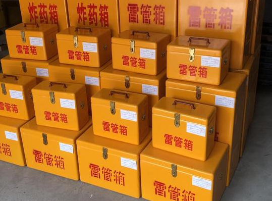 渝水玻璃钢雷管箱的使用寿命一般是多少？