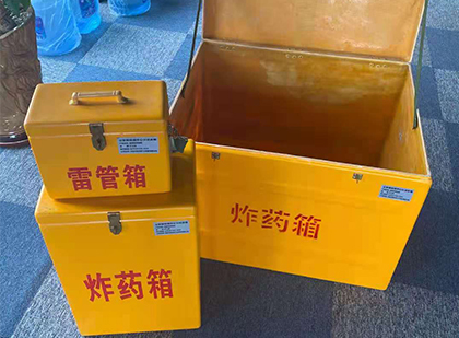 渝水玻璃雷管箱生产标准全解析：安全、性能与合规的基石